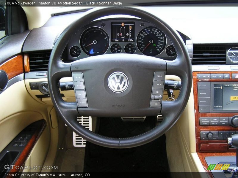 Black / Sonnen Beige 2004 Volkswagen Phaeton V8 4Motion Sedan