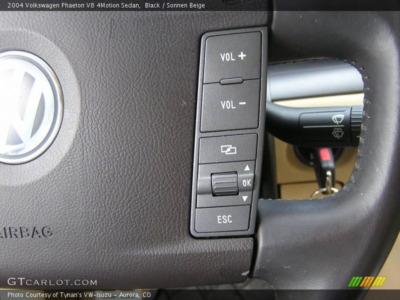 Black / Sonnen Beige 2004 Volkswagen Phaeton V8 4Motion Sedan