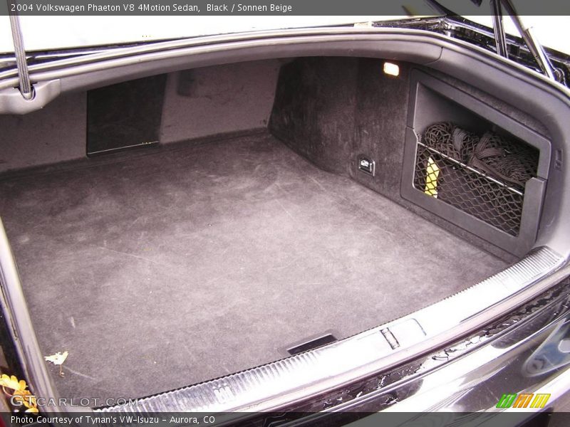 Black / Sonnen Beige 2004 Volkswagen Phaeton V8 4Motion Sedan