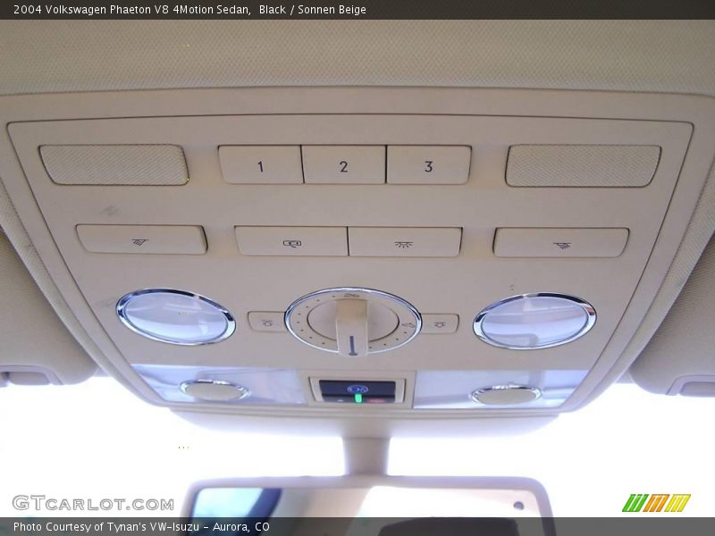 Black / Sonnen Beige 2004 Volkswagen Phaeton V8 4Motion Sedan