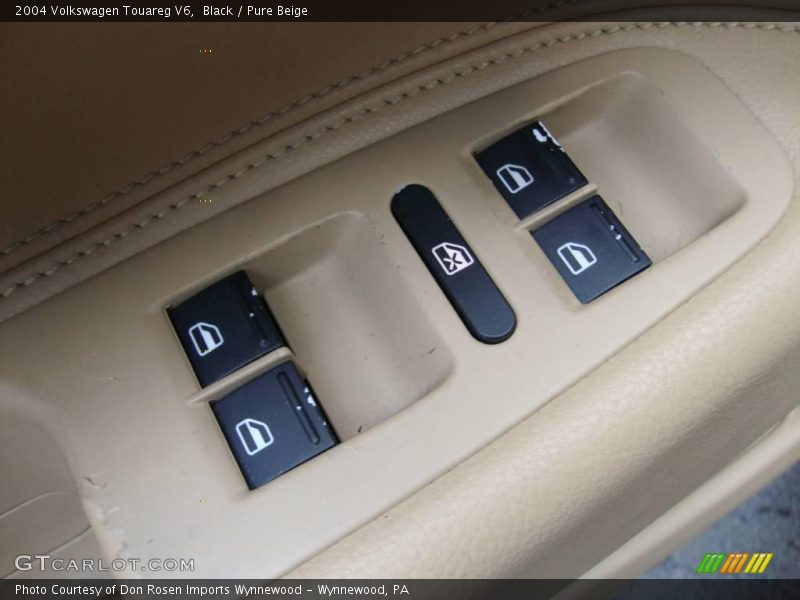 Black / Pure Beige 2004 Volkswagen Touareg V6