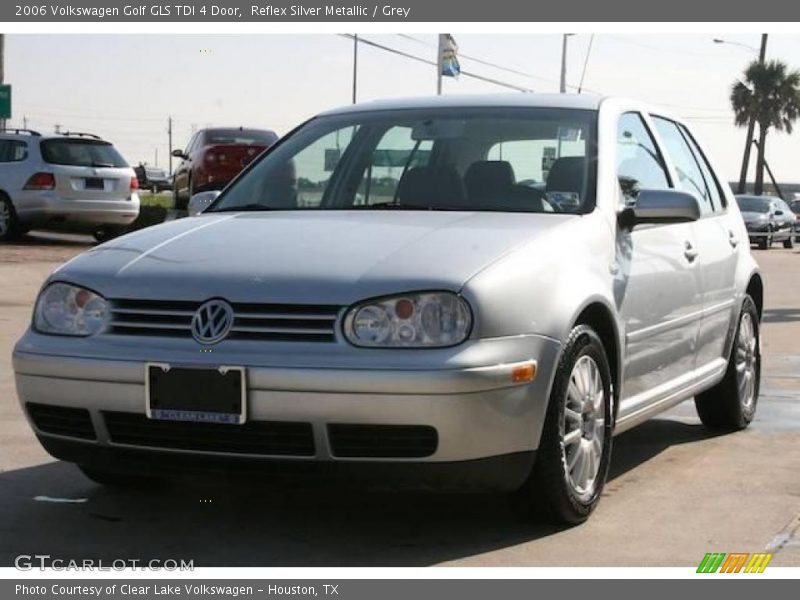 Front 3/4 View of 2006 Golf GLS TDI 4 Door