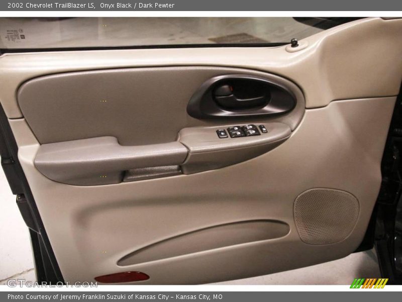 Onyx Black / Dark Pewter 2002 Chevrolet TrailBlazer LS