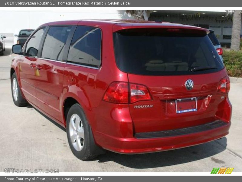 Pomegranate Red Metallic / Ceylon Beige 2010 Volkswagen Routan SE