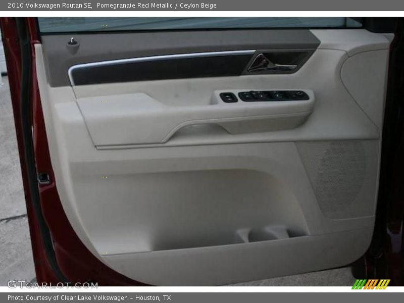 Pomegranate Red Metallic / Ceylon Beige 2010 Volkswagen Routan SE
