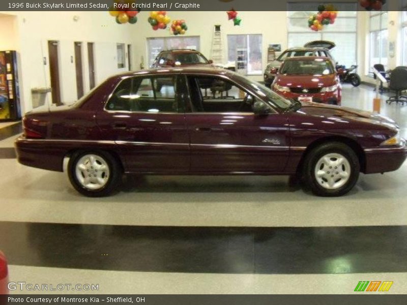 Royal Orchid Pearl / Graphite 1996 Buick Skylark Limited Sedan