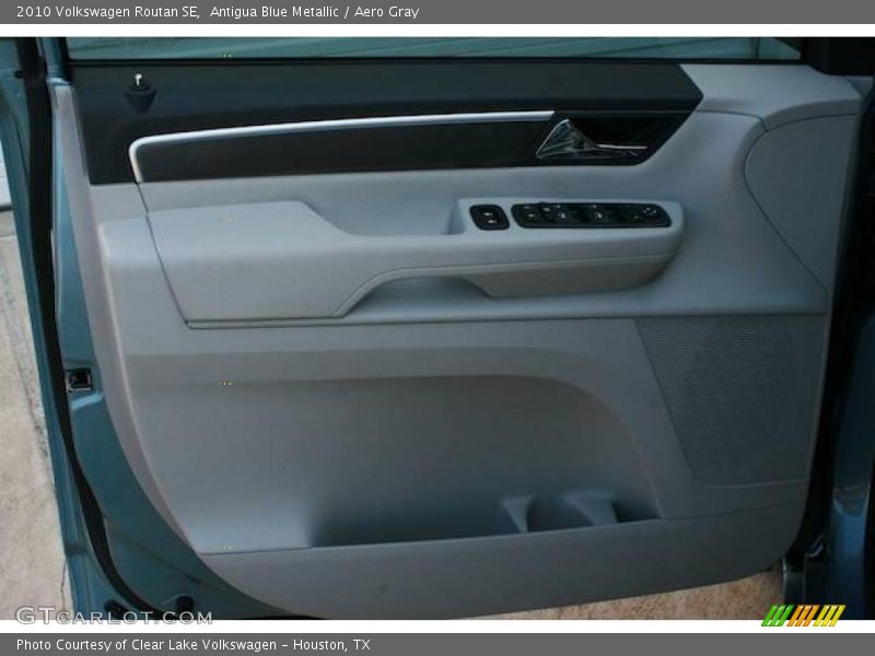 Antigua Blue Metallic / Aero Gray 2010 Volkswagen Routan SE