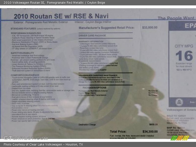 Pomegranate Red Metallic / Ceylon Beige 2010 Volkswagen Routan SE