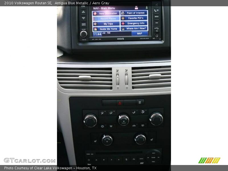 Antigua Blue Metallic / Aero Gray 2010 Volkswagen Routan SE