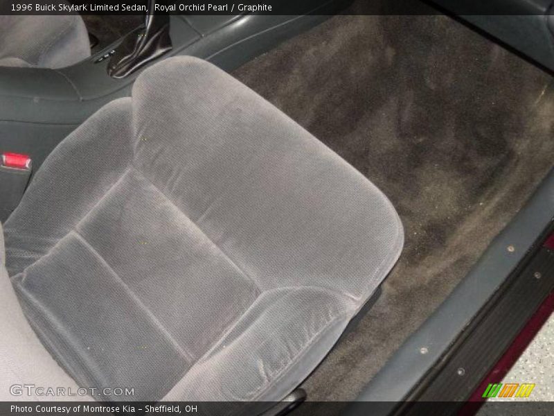 Royal Orchid Pearl / Graphite 1996 Buick Skylark Limited Sedan