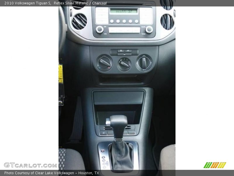 Reflex Silver Metallic / Charcoal 2010 Volkswagen Tiguan S