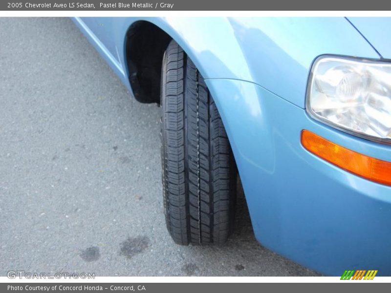 Pastel Blue Metallic / Gray 2005 Chevrolet Aveo LS Sedan