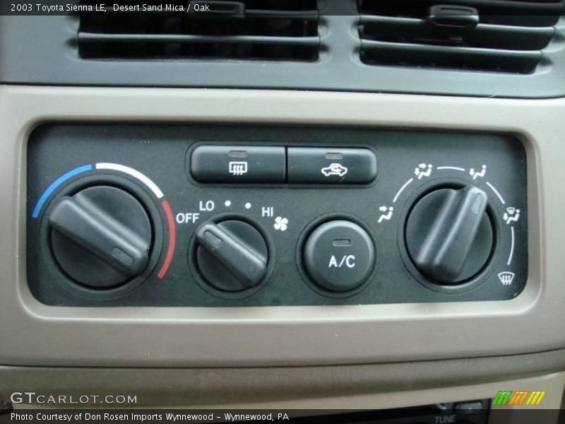 Desert Sand Mica / Oak 2003 Toyota Sienna LE