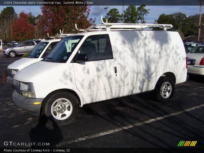 Summit White / Blue 2004 Chevrolet Astro Commercial Van