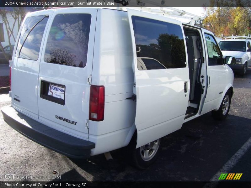 Summit White / Blue 2004 Chevrolet Astro Commercial Van