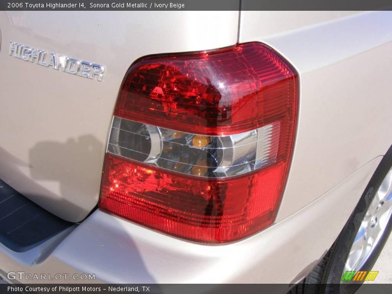 Sonora Gold Metallic / Ivory Beige 2006 Toyota Highlander I4