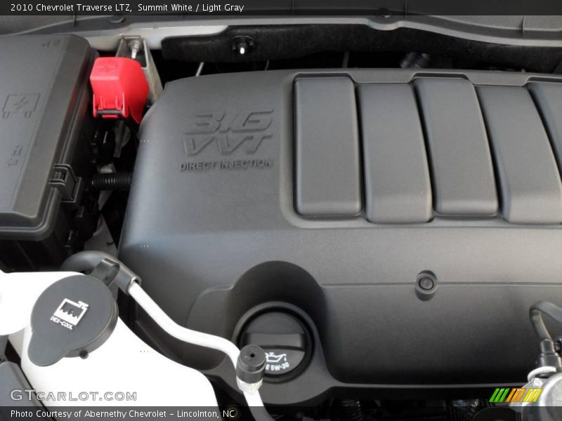 Summit White / Light Gray 2010 Chevrolet Traverse LTZ