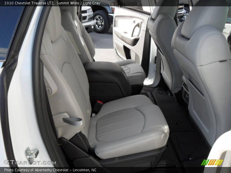 Summit White / Light Gray 2010 Chevrolet Traverse LTZ