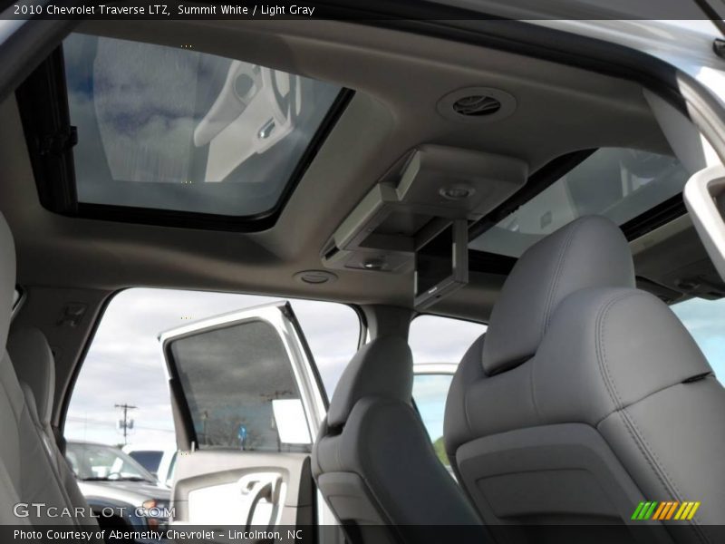 Summit White / Light Gray 2010 Chevrolet Traverse LTZ