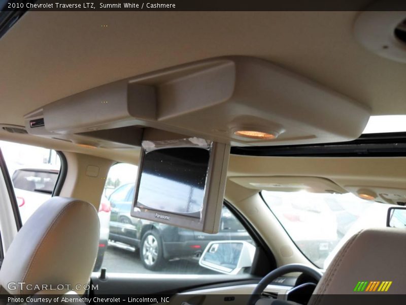 Summit White / Cashmere 2010 Chevrolet Traverse LTZ