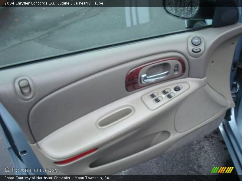 Butane Blue Pearl / Taupe 2004 Chrysler Concorde LXi