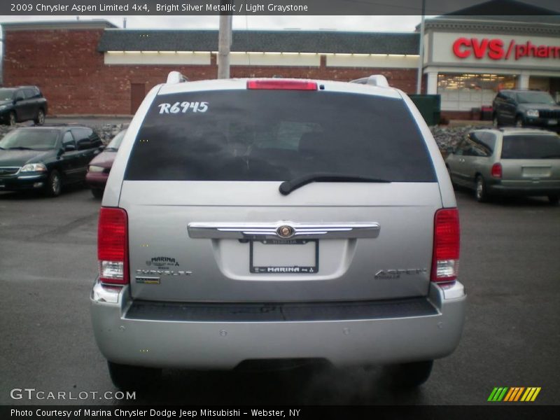 Bright Silver Metallic / Light Graystone 2009 Chrysler Aspen Limited 4x4