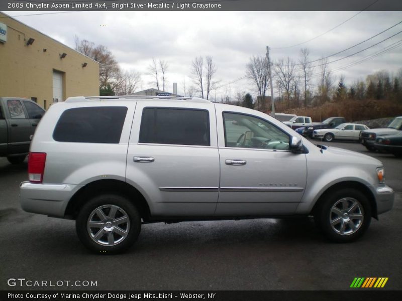 Bright Silver Metallic / Light Graystone 2009 Chrysler Aspen Limited 4x4