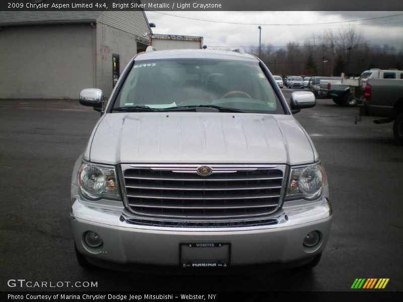 Bright Silver Metallic / Light Graystone 2009 Chrysler Aspen Limited 4x4