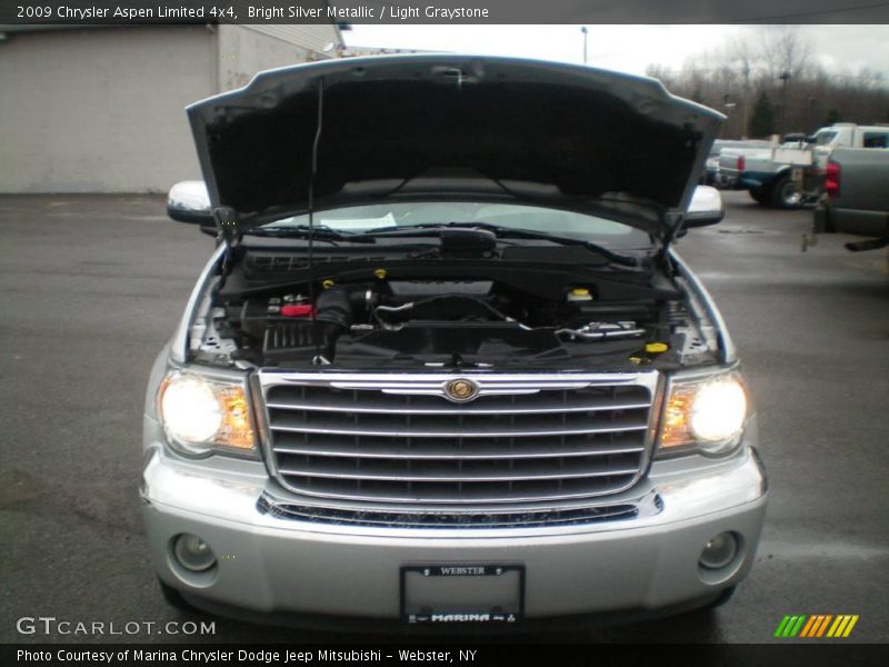 Bright Silver Metallic / Light Graystone 2009 Chrysler Aspen Limited 4x4