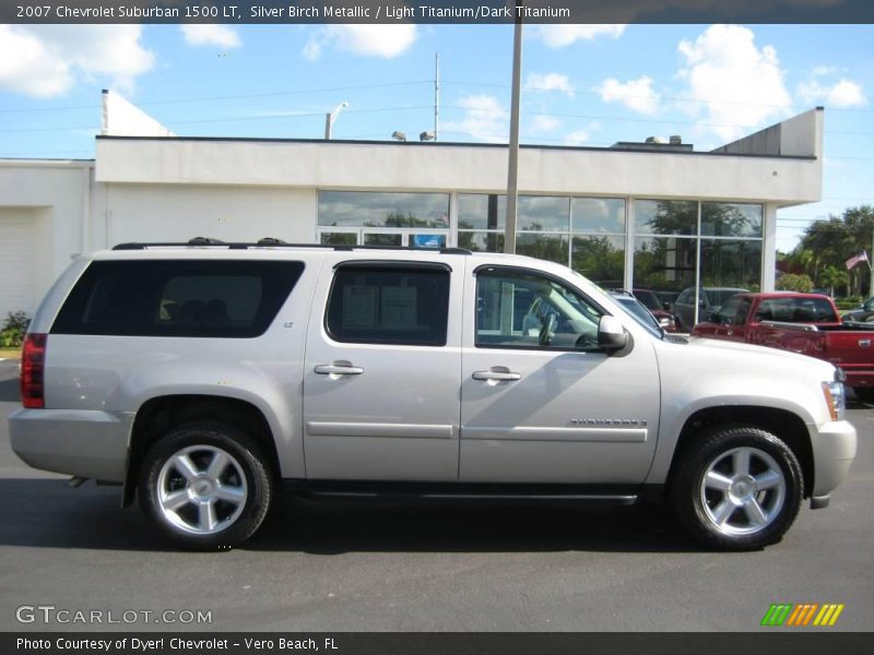 Silver Birch Metallic / Light Titanium/Dark Titanium 2007 Chevrolet Suburban 1500 LT