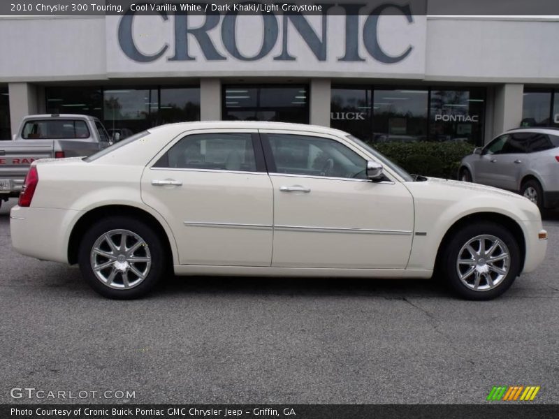 Cool Vanilla White / Dark Khaki/Light Graystone 2010 Chrysler 300 Touring