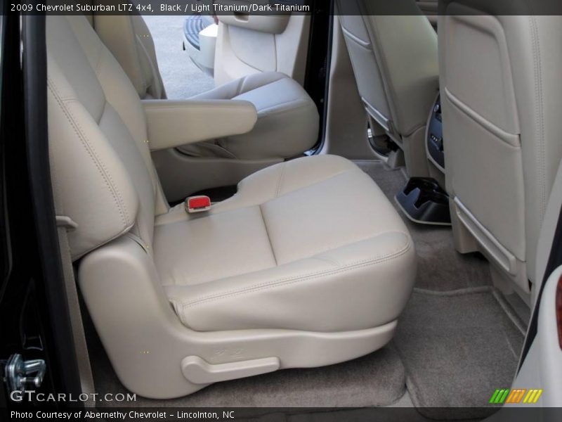 Black / Light Titanium/Dark Titanium 2009 Chevrolet Suburban LTZ 4x4