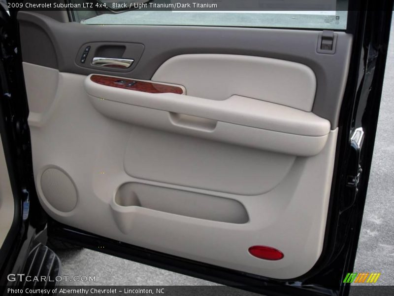 Black / Light Titanium/Dark Titanium 2009 Chevrolet Suburban LTZ 4x4