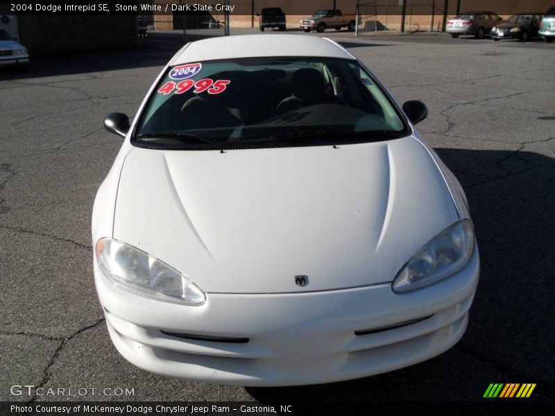 Stone White / Dark Slate Gray 2004 Dodge Intrepid SE