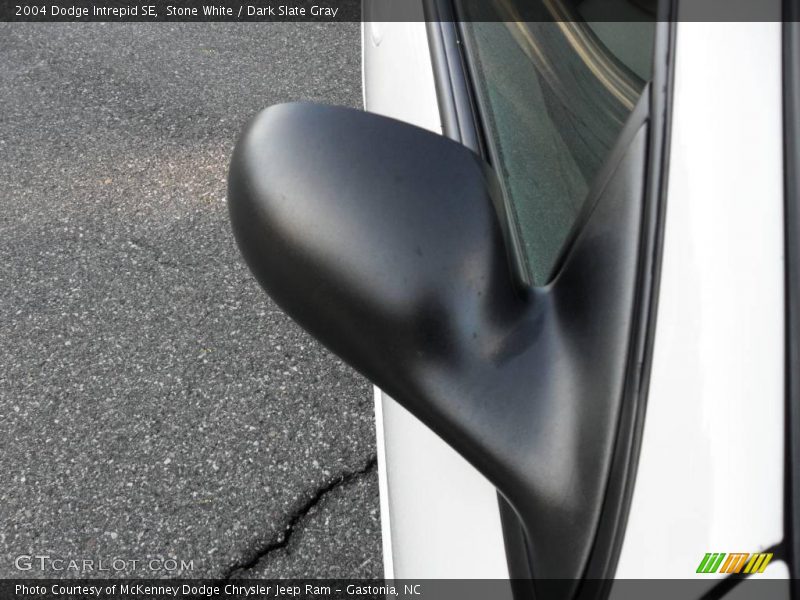 Stone White / Dark Slate Gray 2004 Dodge Intrepid SE