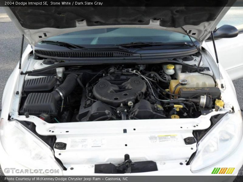 Stone White / Dark Slate Gray 2004 Dodge Intrepid SE