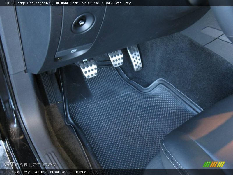Brilliant Black Crystal Pearl / Dark Slate Gray 2010 Dodge Challenger R/T