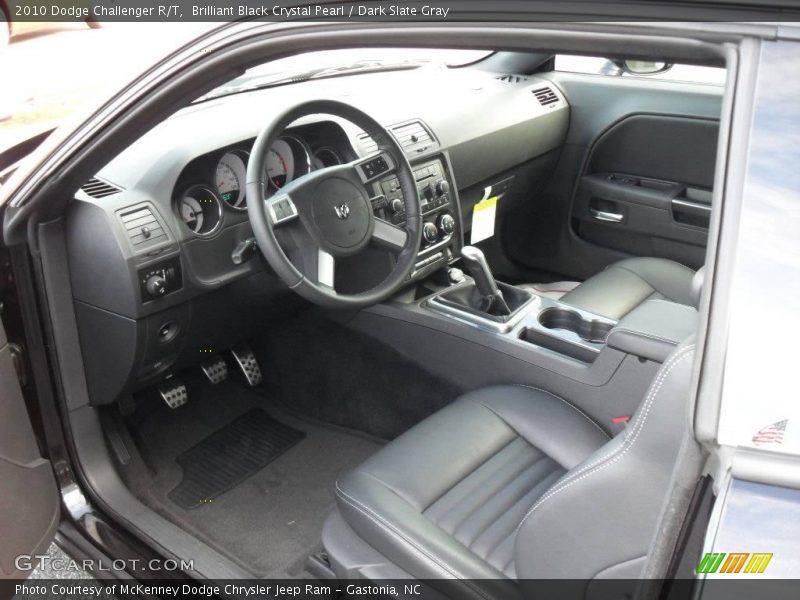 Brilliant Black Crystal Pearl / Dark Slate Gray 2010 Dodge Challenger R/T