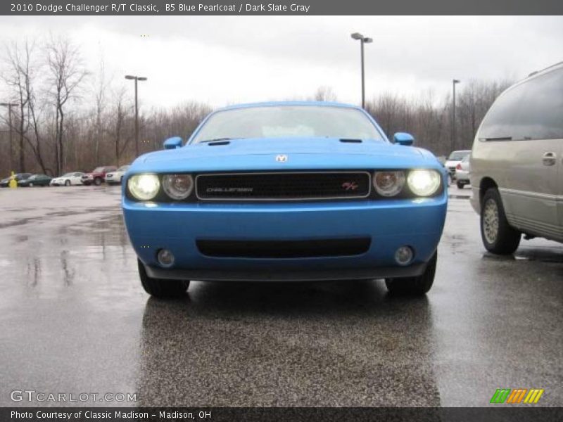 B5 Blue Pearlcoat / Dark Slate Gray 2010 Dodge Challenger R/T Classic