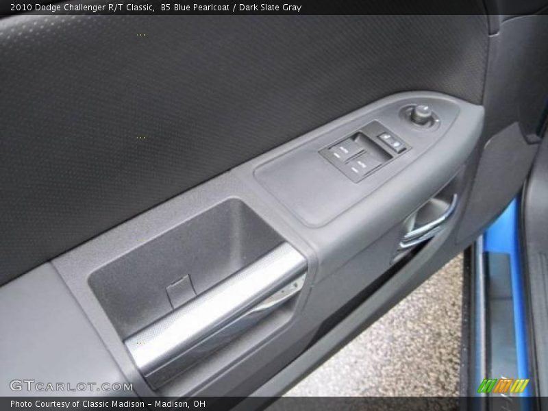B5 Blue Pearlcoat / Dark Slate Gray 2010 Dodge Challenger R/T Classic