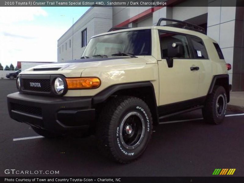 Sandstorm / Dark Charcoal/Beige 2010 Toyota FJ Cruiser Trail Teams Special Edition 4WD