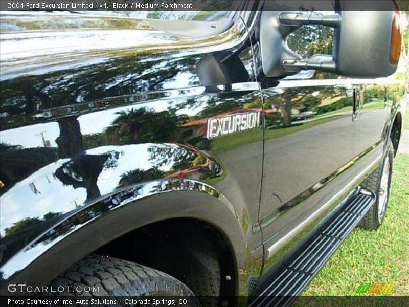 Black / Medium Parchment 2004 Ford Excursion Limited 4x4