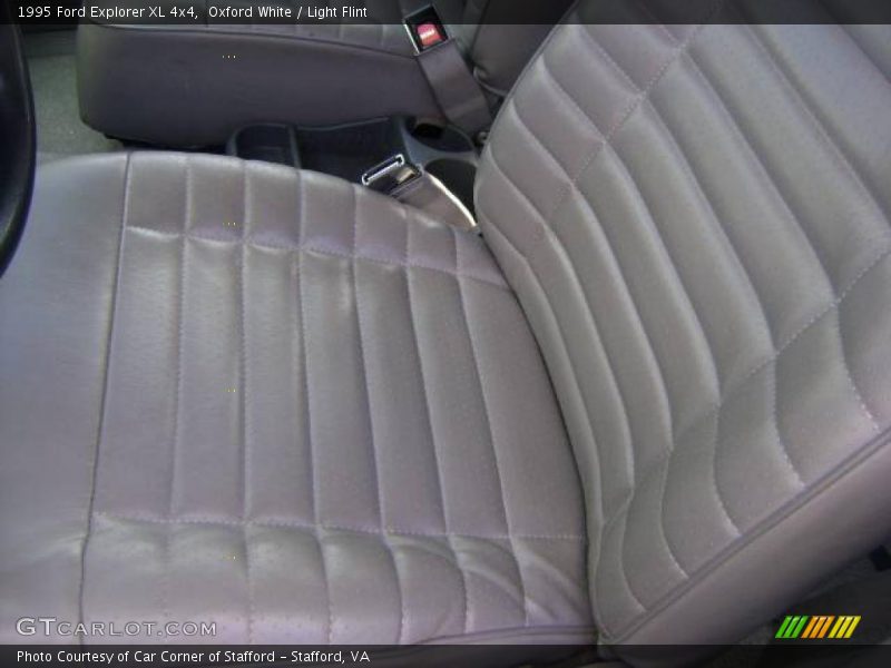 Oxford White / Light Flint 1995 Ford Explorer XL 4x4