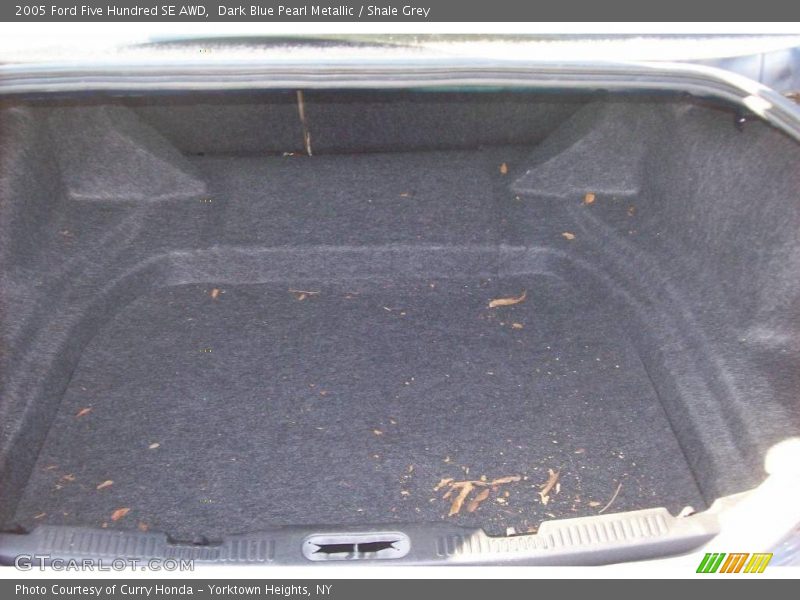 Dark Blue Pearl Metallic / Shale Grey 2005 Ford Five Hundred SE AWD