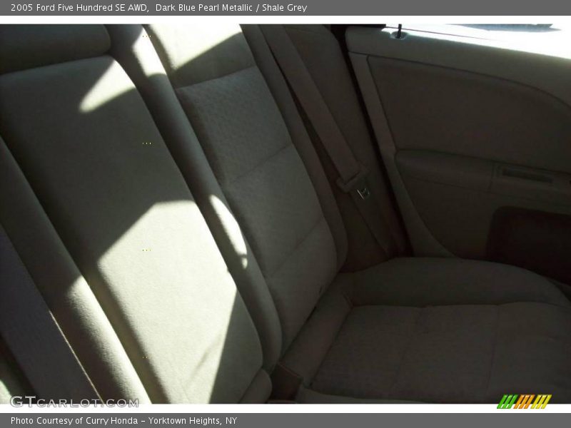 Dark Blue Pearl Metallic / Shale Grey 2005 Ford Five Hundred SE AWD
