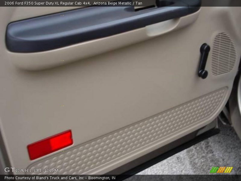Arizona Beige Metallic / Tan 2006 Ford F350 Super Duty XL Regular Cab 4x4