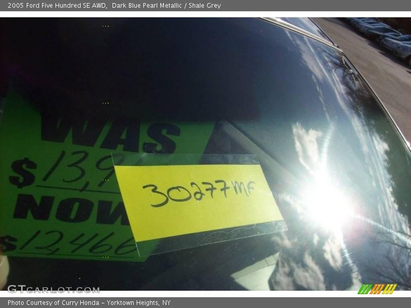 Dark Blue Pearl Metallic / Shale Grey 2005 Ford Five Hundred SE AWD
