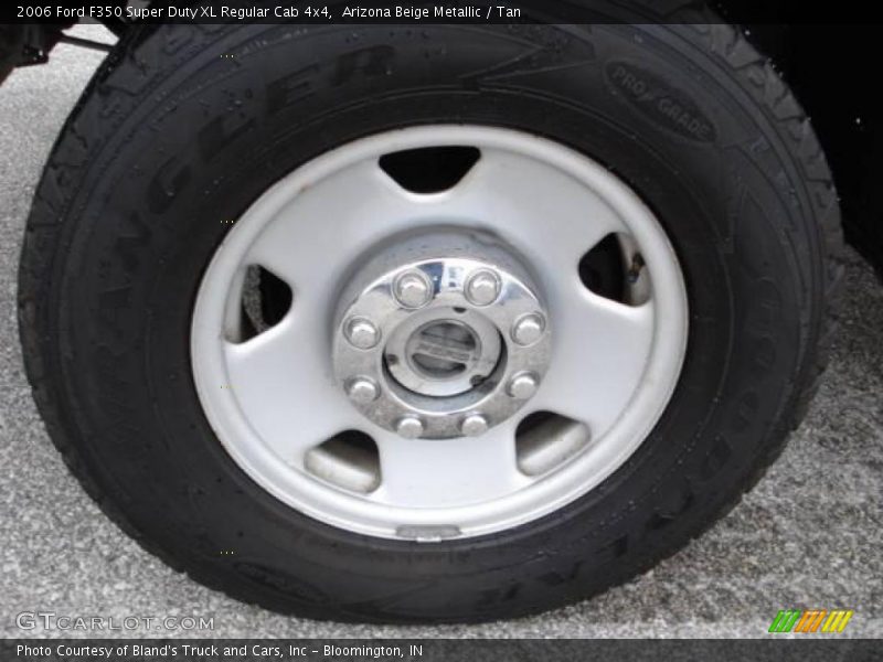 Arizona Beige Metallic / Tan 2006 Ford F350 Super Duty XL Regular Cab 4x4