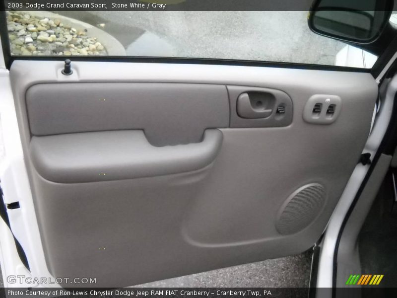 Stone White / Gray 2003 Dodge Grand Caravan Sport