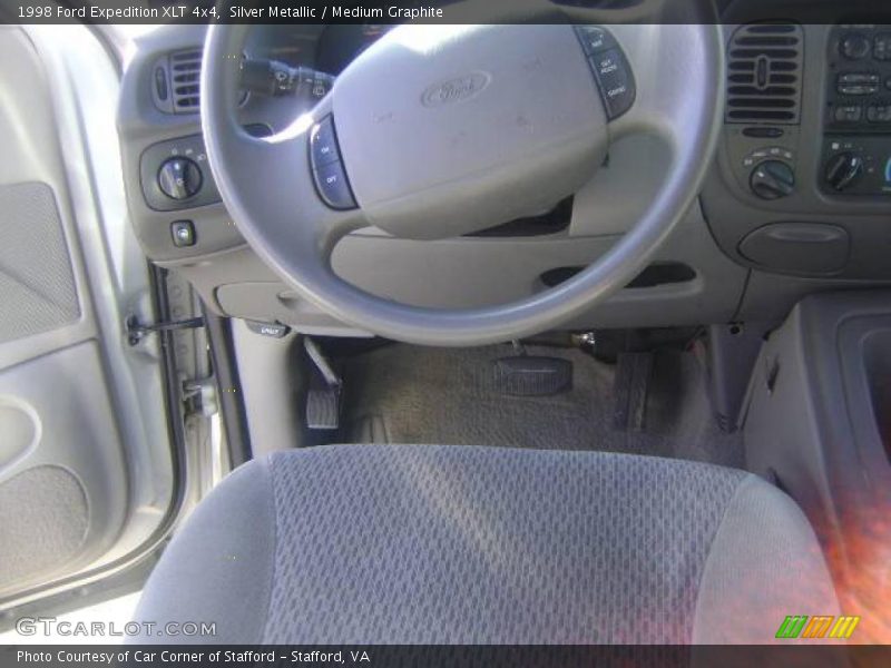 Silver Metallic / Medium Graphite 1998 Ford Expedition XLT 4x4